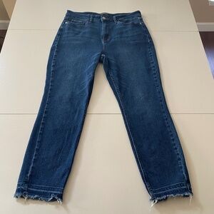 Judy Blue High Rise Slim Fit Medium Wash Released Hem Sz 13/31